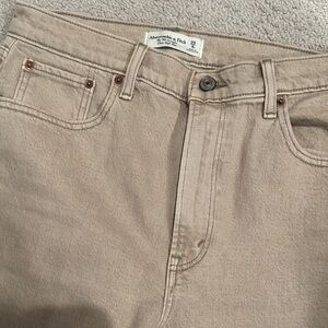 Abercrombie & Fitch Women’s Tan High Rise Jean